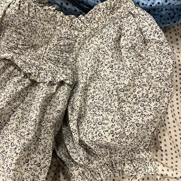 Doen Farley Top Floral - Picture 3 of 4